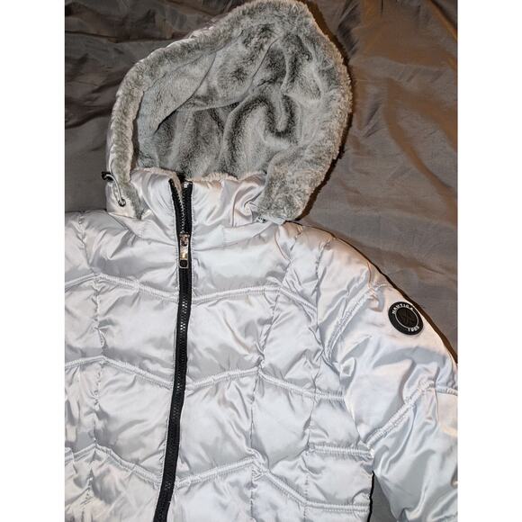 Nautica Water resistance Polyfill Puffer Jacket Faux Fur lined hood Small - Picture 2 of 7